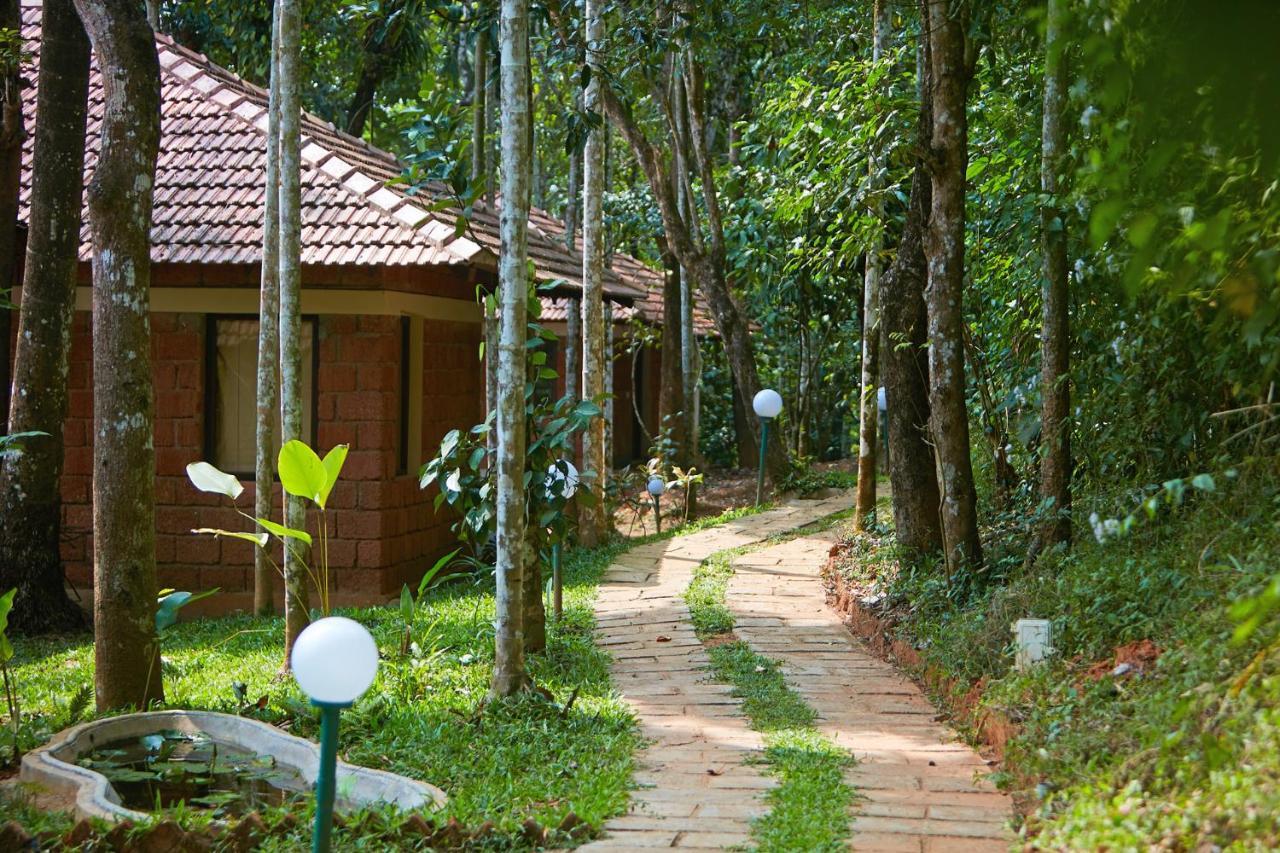 Raindrops Resorts Wayanad Szultán Bathery Kültér fotó